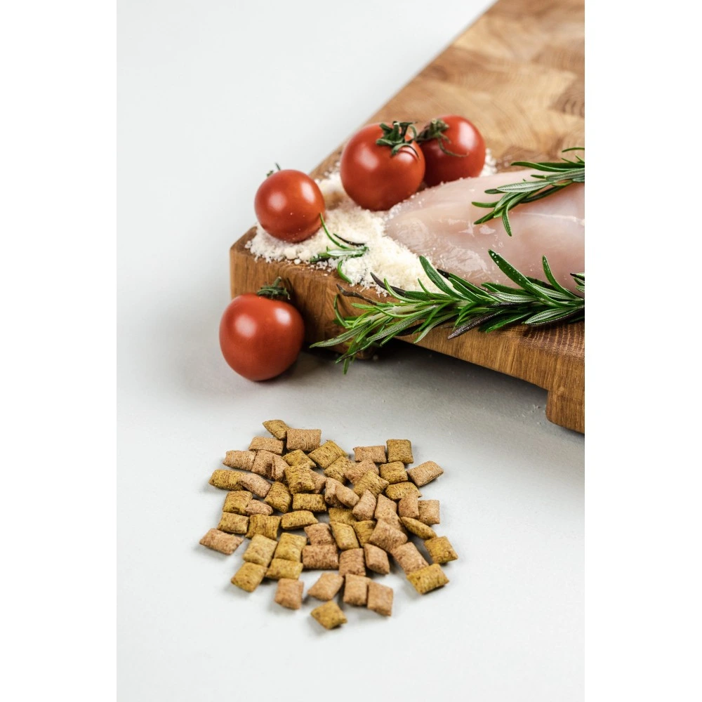 Хрумкі ласощі Savory Cats Snacks Pillows Gourmand with Chicken and Cheese для дорослих вибагливих котів подушечки з куркою т