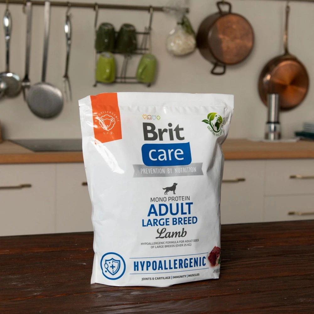 Корм сухий Brit Care Dog Hypoallergenic Adult Large Breed для дорослих собак великих порід гіпоалергенний з ягням 1 кг