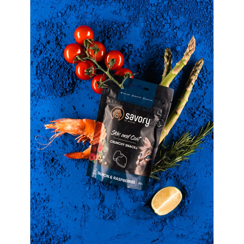 Хрустящие лакомства Savory для здоровья кожи и шерсти, лосось и малина