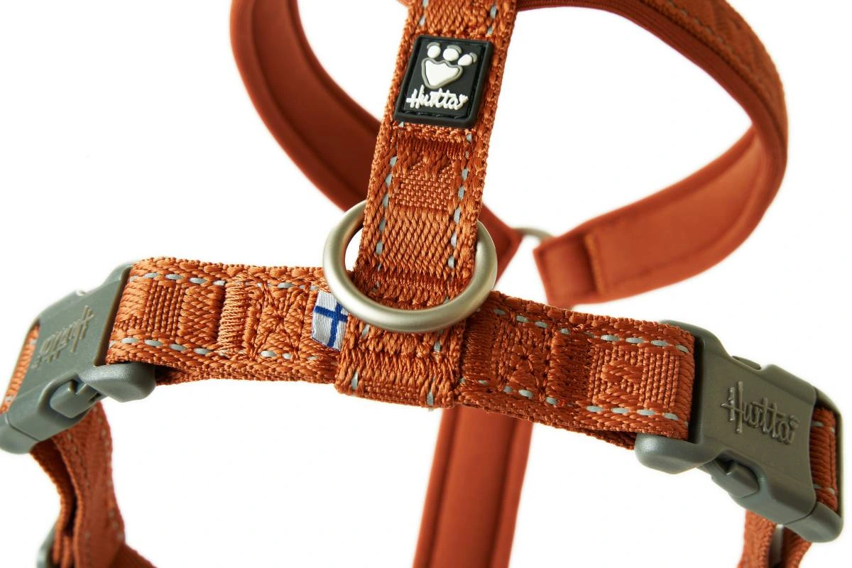 Анатомічна шлейка для собак Hurtta Casual Y-harness 60-70 Коричневий