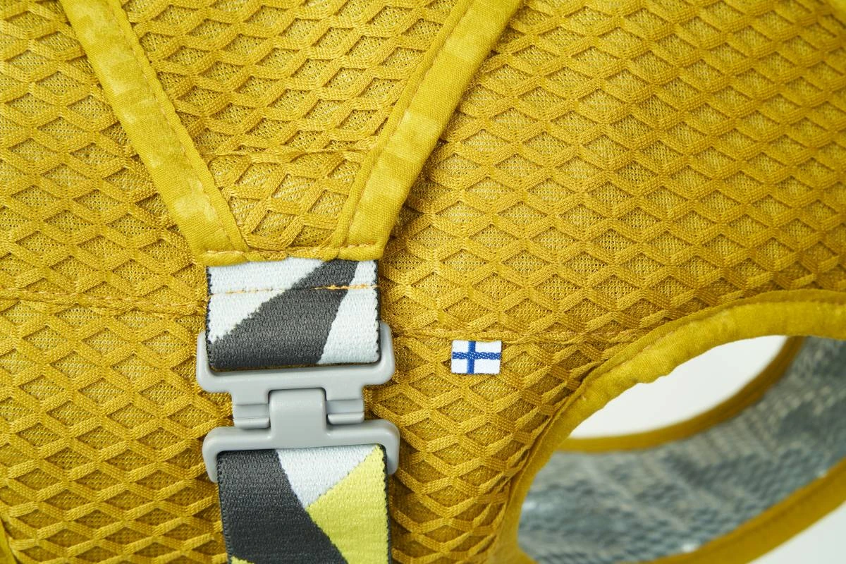 Охолоджуючий жилет для собак Hurtta Cooling Wrap 75-85 см Жовтий